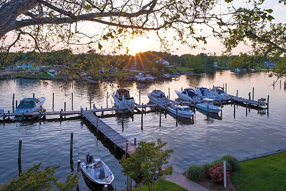 Anchored Inn at Hidden Harbor