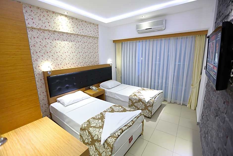 Aurasia Sea Side Hotel