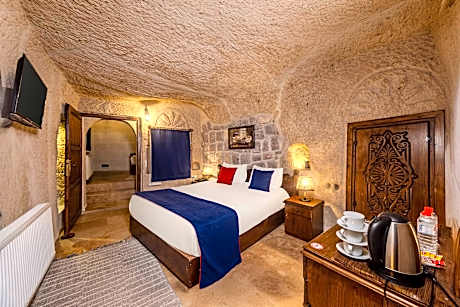 Family Cave Room