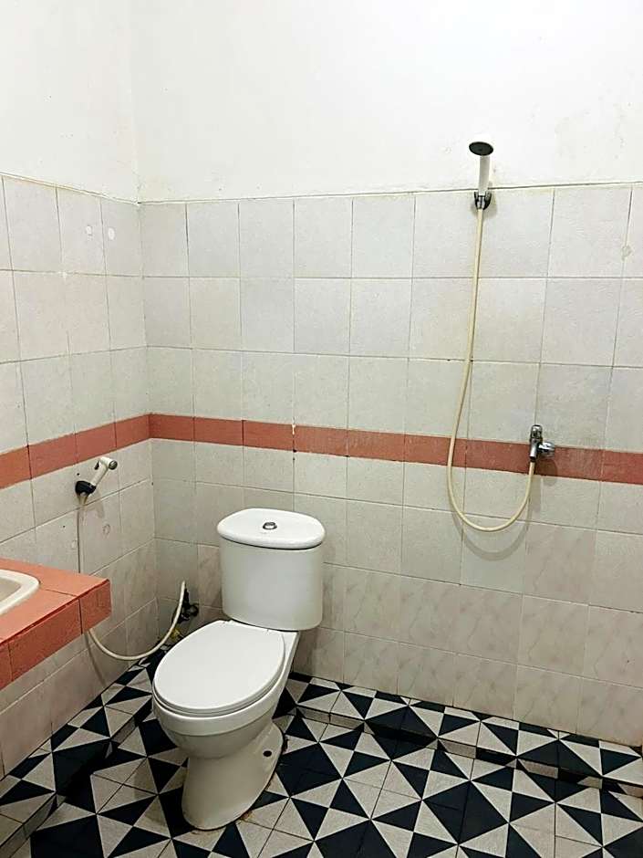 Hotel Huswah Airport