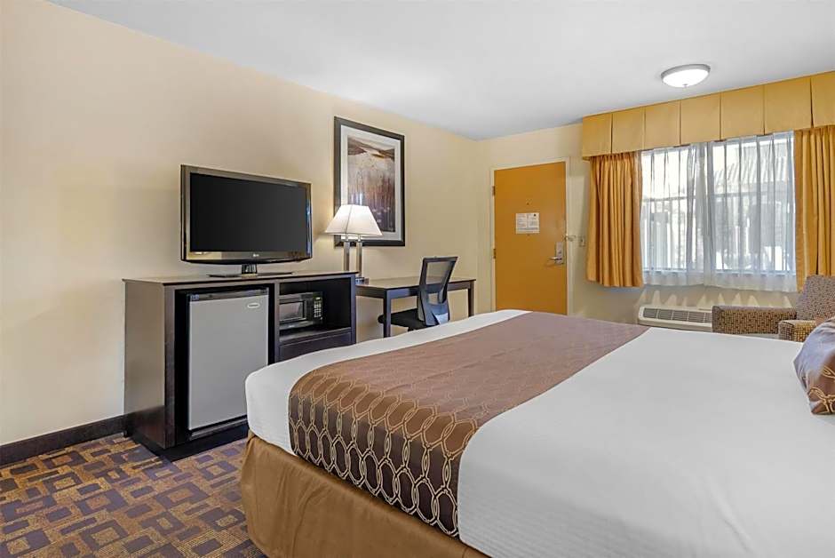 Best Western Plus Inn Of Hayward