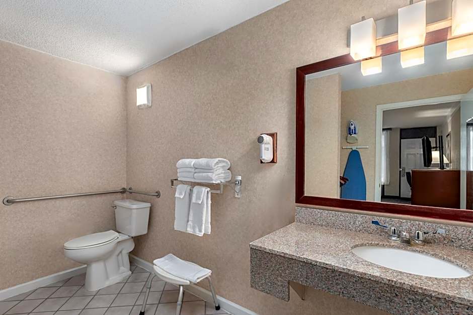 Days Inn by Wyndham Columbia Kentucky