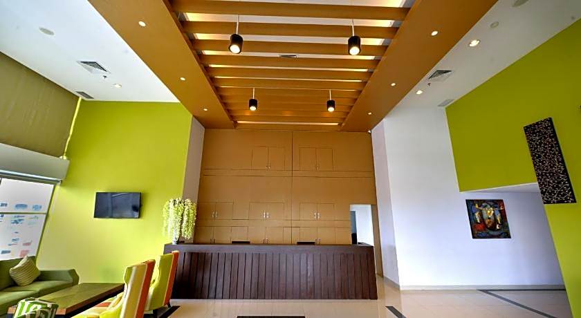 Whiz Prime Hotel Megamas Manado