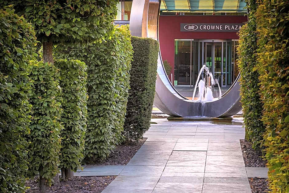 Crowne Plaza Marlow By IHG