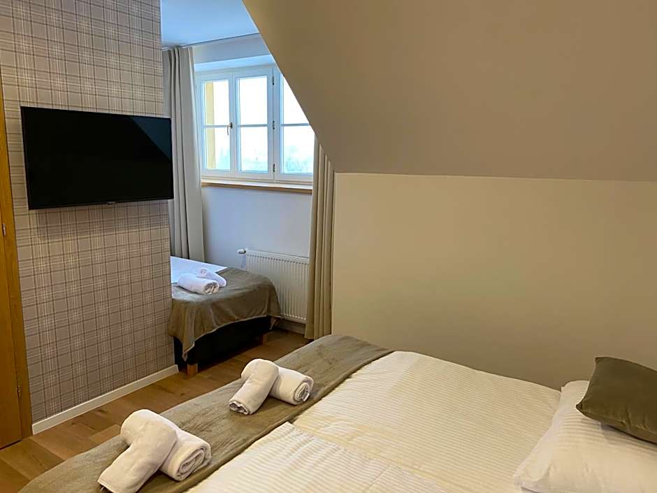 MODRZEW - noclegi w Pyzówce