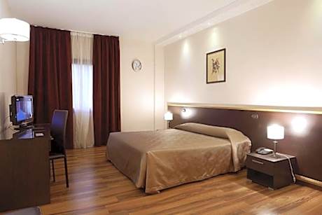 Comfort Double or Twin Room