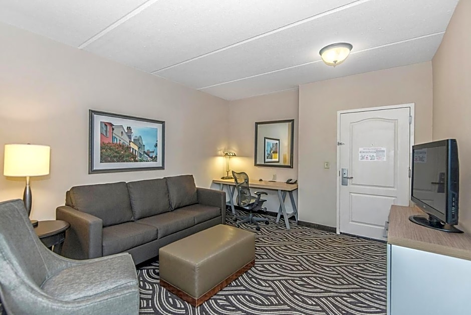 Hilton Garden Inn Charleston Airport