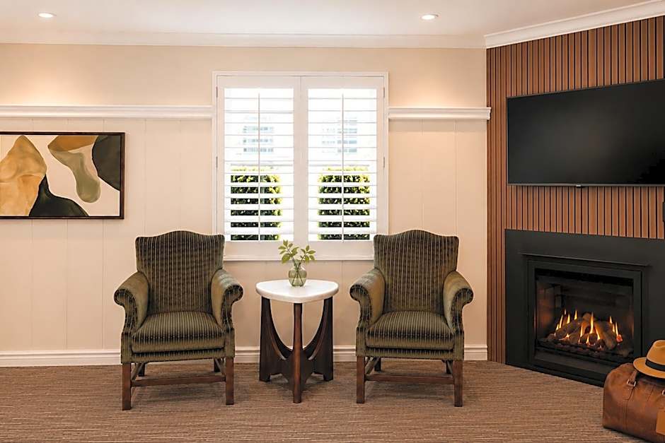 Wayside Inn