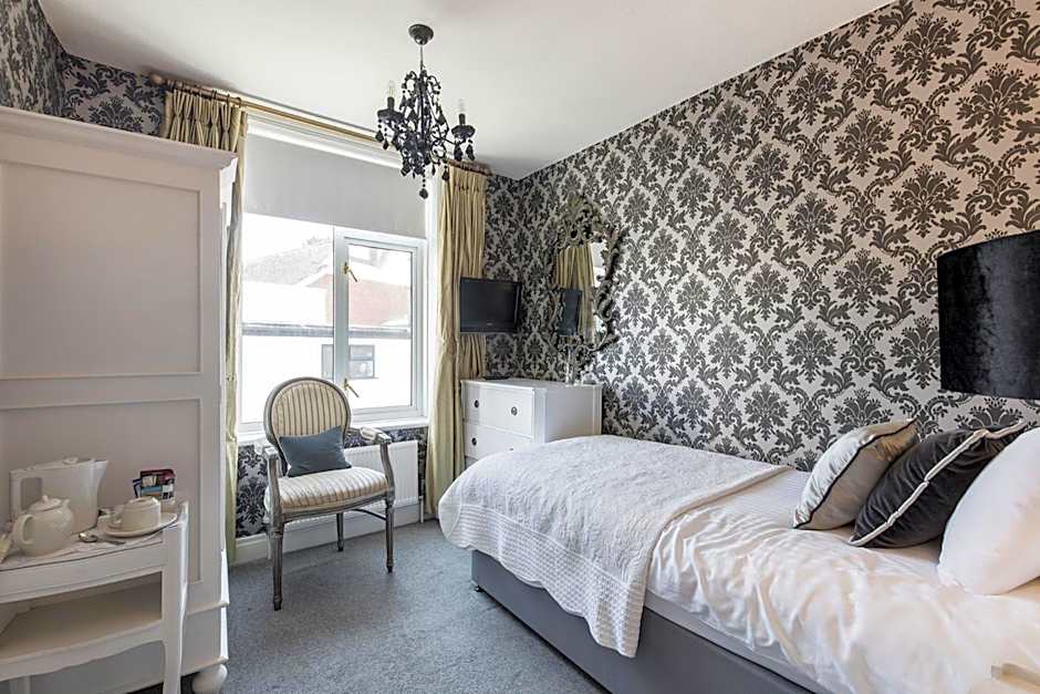 The Mount Pleasant Hotel