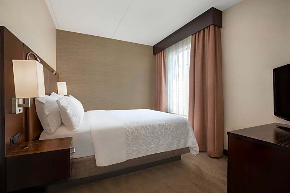 Holiday Inn Express Hotel & Suites Barrie By IHG