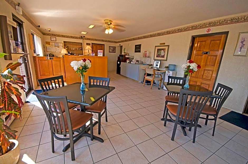 Loyalty Inn Rockingham