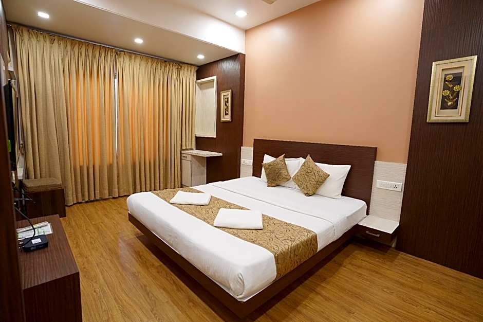 Hotel Madhuri Executive