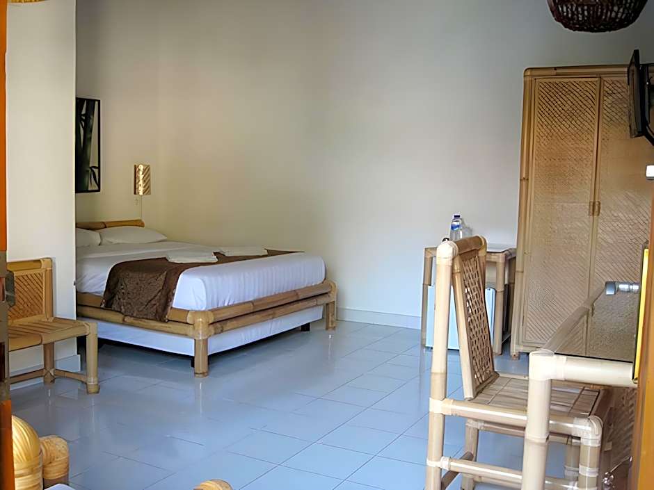 Keyani Bungalows