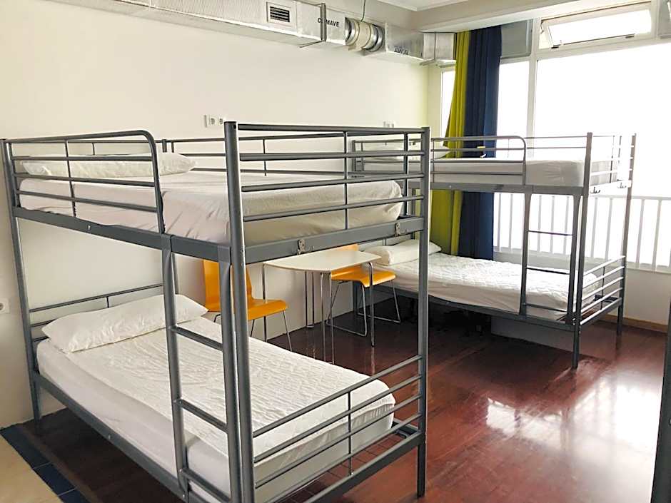 Albergue la Estacion Santiago de Compostela