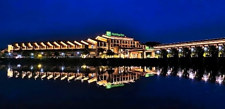Holiday Inn Wuyi Mountain Water Village By IHG