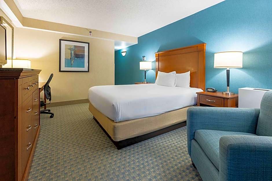 Pear Tree Inn St. Louis Near Union Station