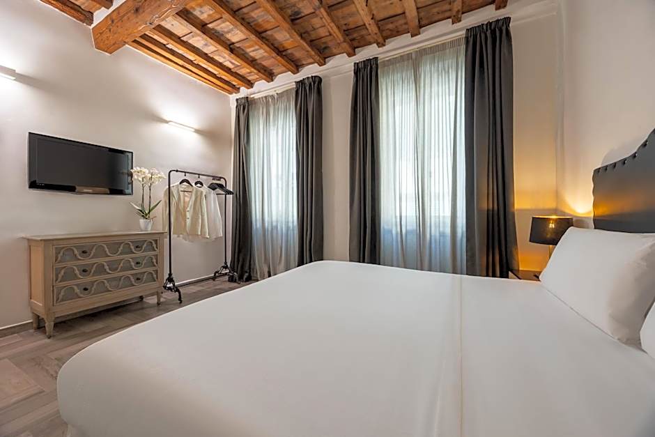 Globus Urban Hotel