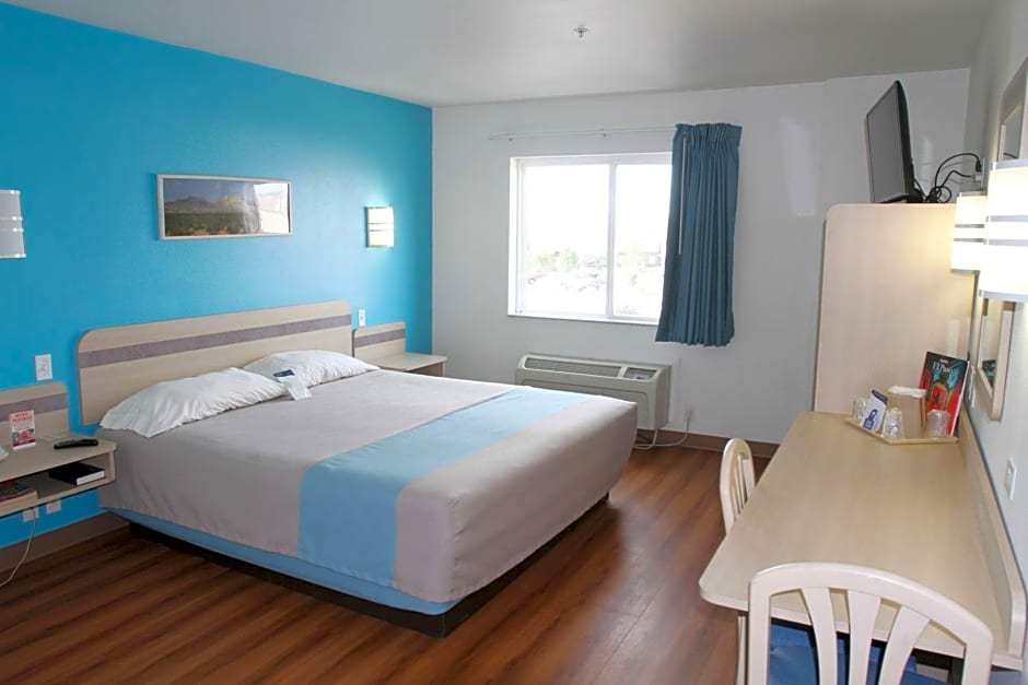 Motel 6-Las Cruces, NM - Telshor