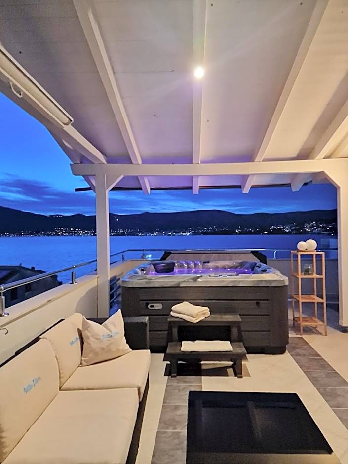 Luxury Apartments Silva with sea view