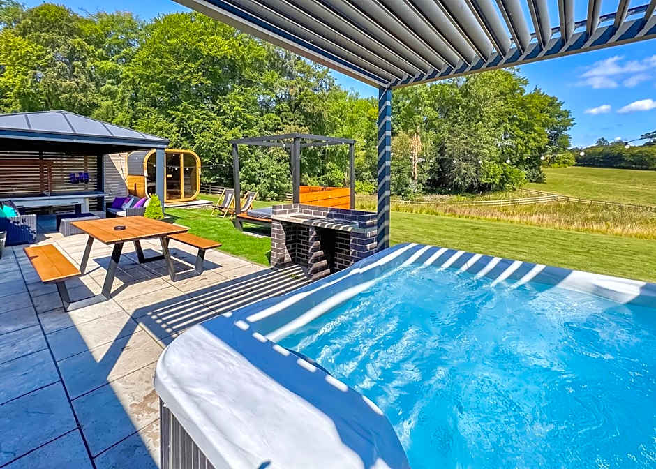 Raywell Hall Country Lodges