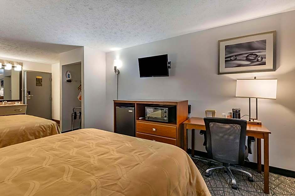 Quality Inn Youngstown