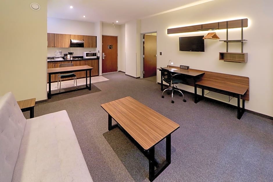 City Express Suites by Marriott Ciudad de México Santa Fe