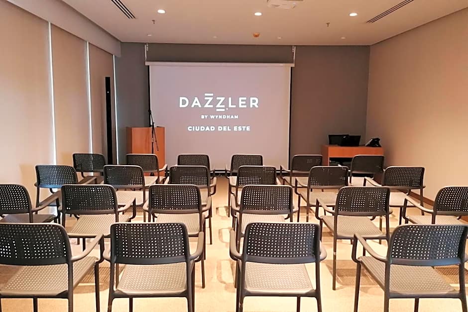 Dazzler by Wyndham Ciudad del Este