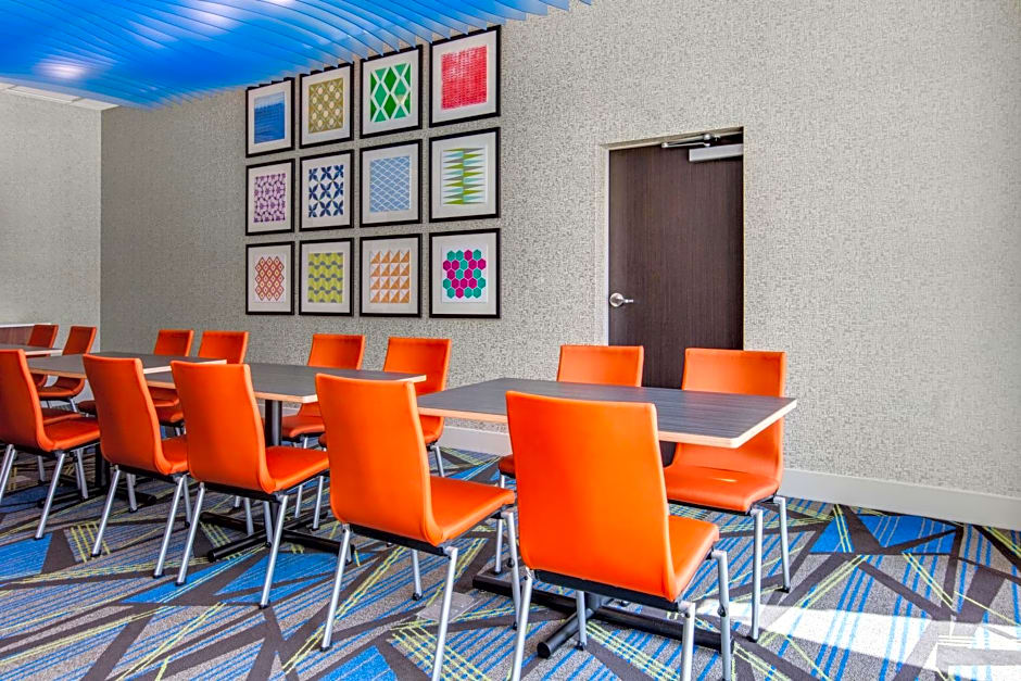 Holiday Inn Express & Suites Sanford- Lake Mary By IHG