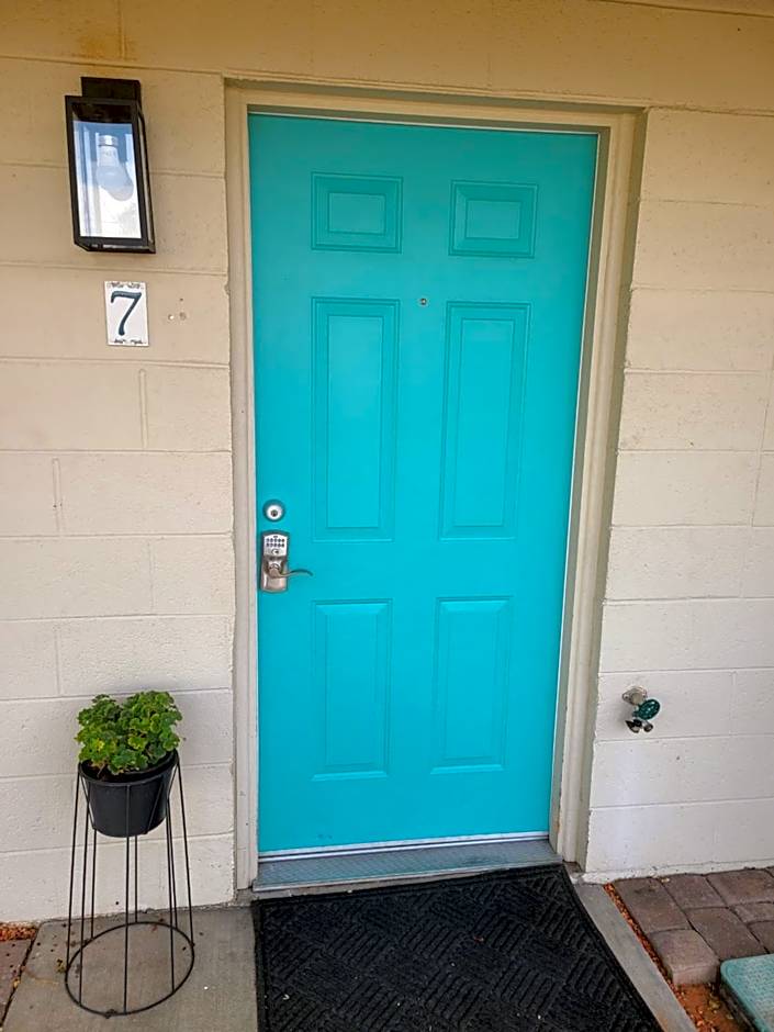 Red Rock Motel and Dam Motel