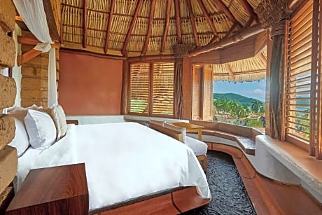 Master Deluxe Room with Sea View