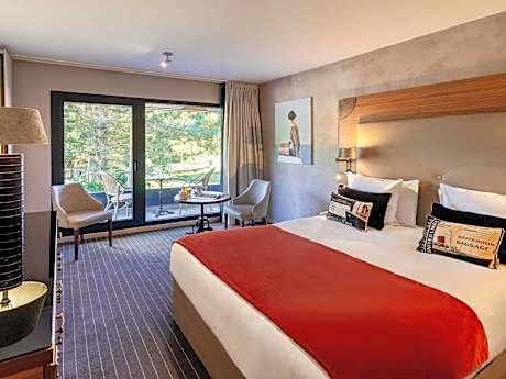 Classic Room with Queen Bed or Two Single Beds, Balcony and Forest View