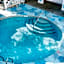 Deluxe King - Curry Mansion with Pool!