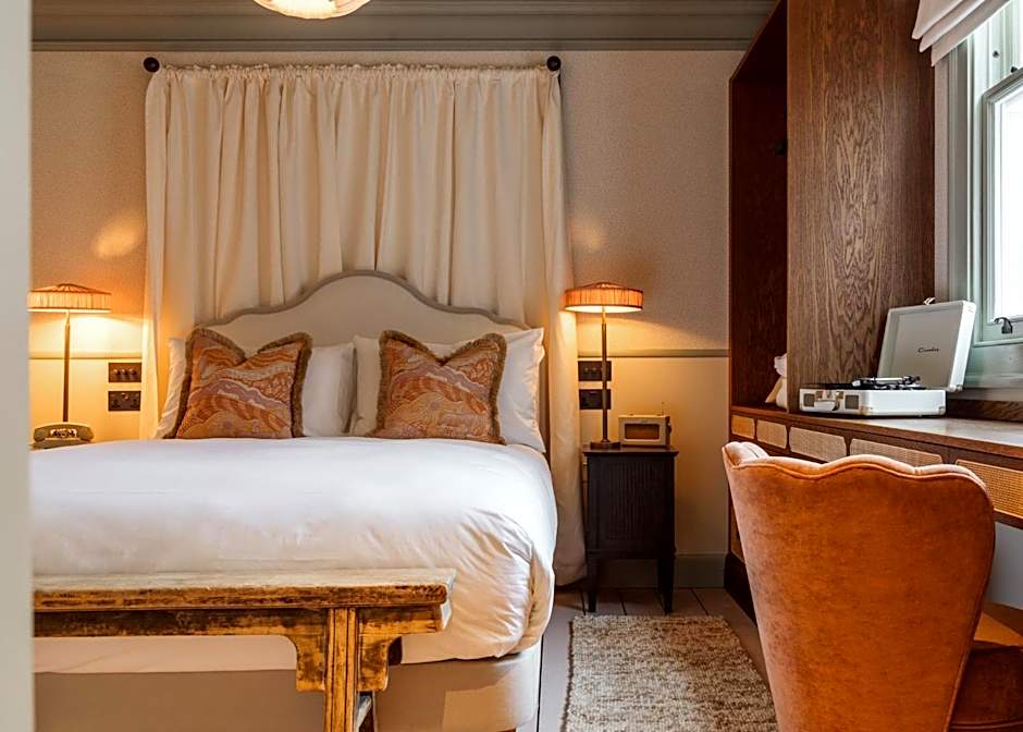 No.124 by GuestHouse, Brighton