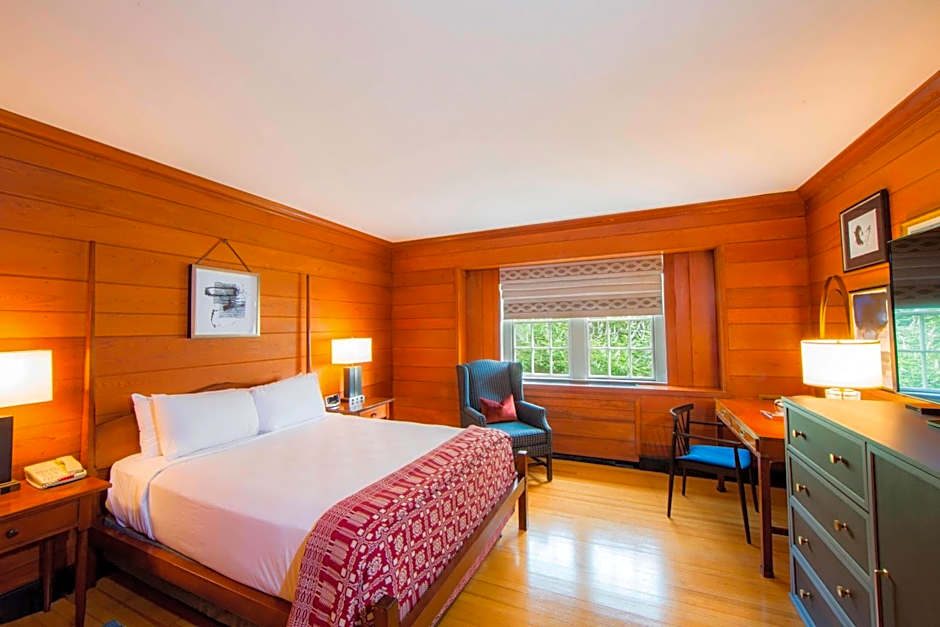 Williamsburg Lodge, Autograph Collection by Marriott
