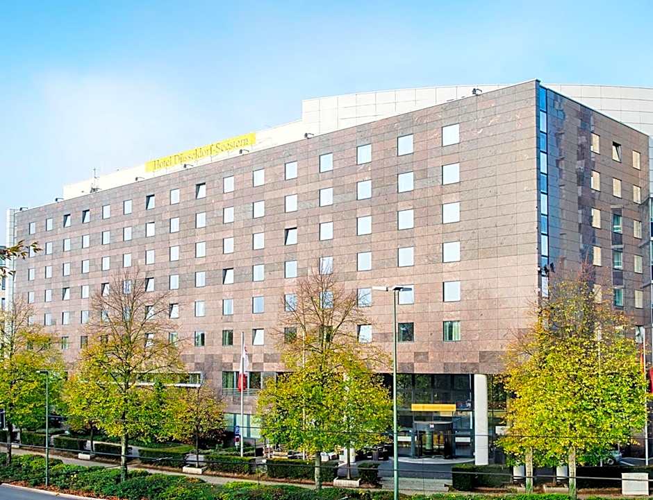 voco Dusseldorf Seestern By IHG