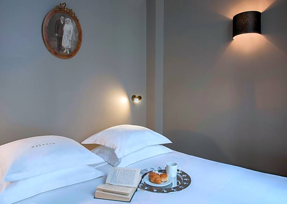Suites & Hotel Helzear Champs-Elysees