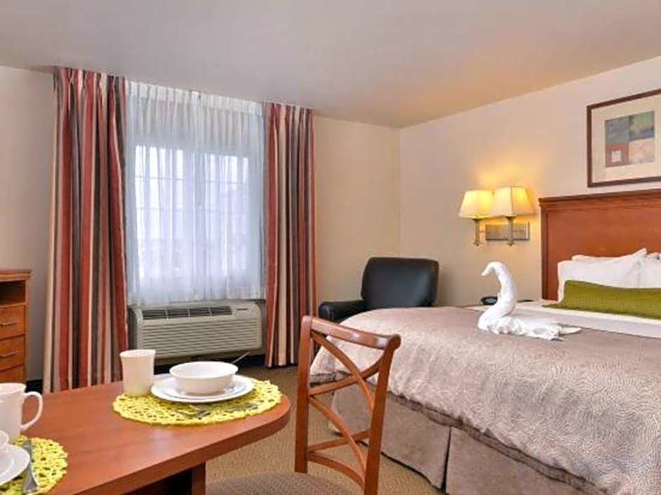 Candlewood Suites Bloomington-Normal By IHG