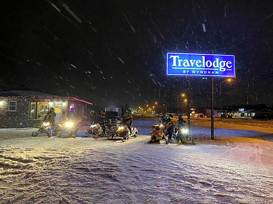 Travelodge by Wyndham Cochrane South