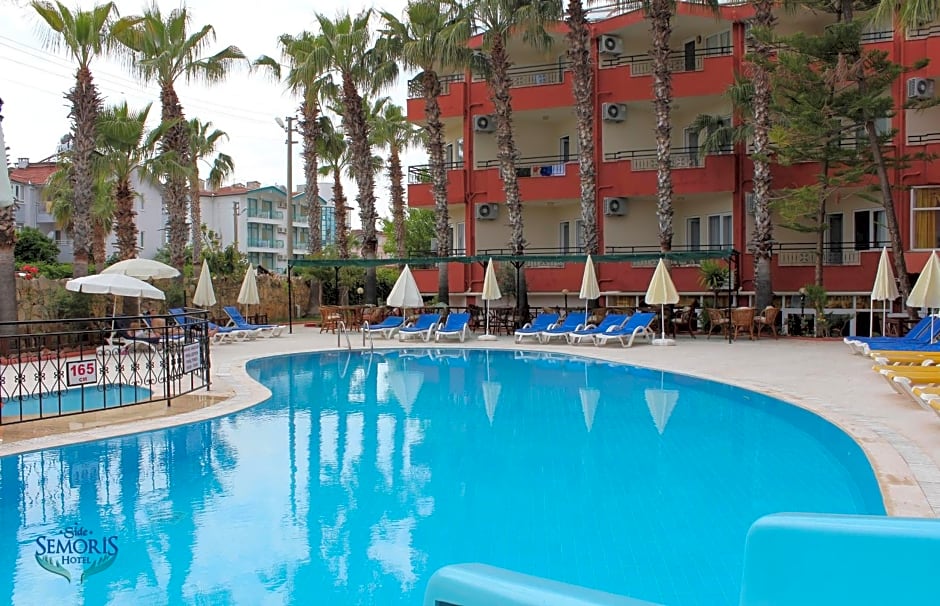 Semoris Hotel