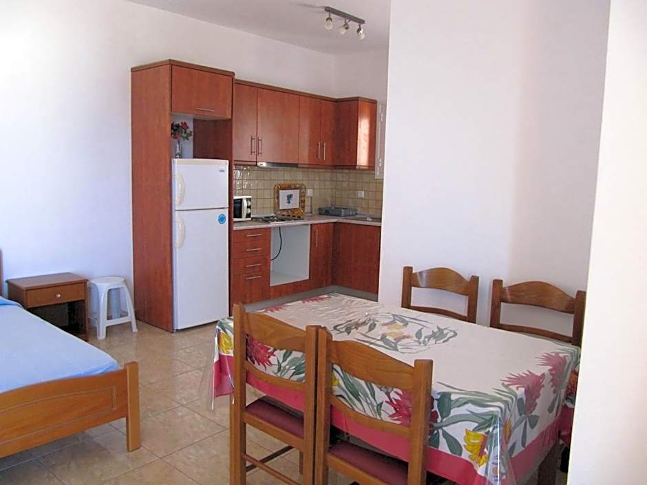 Eugenia travasarou sea view appartments