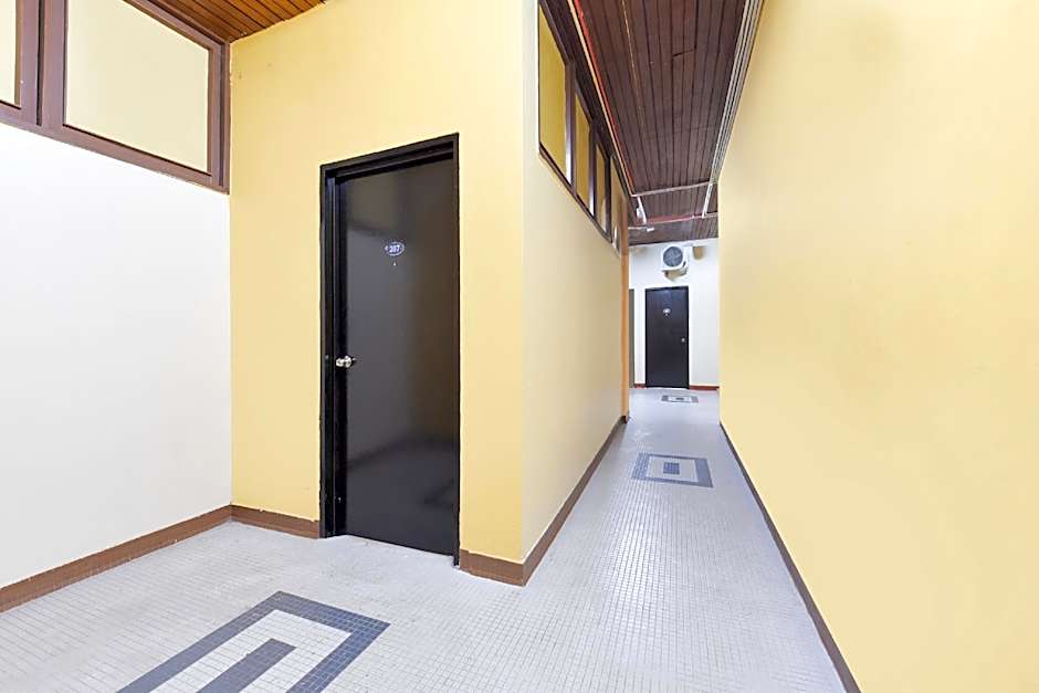 OYO 91052 Hotel Kenangan