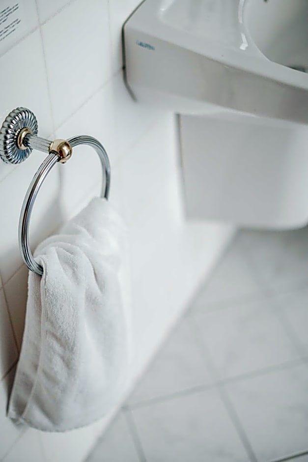 Self-Check-In Hotel Adlon