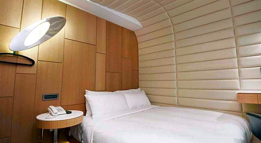 Royal Group Hotel Central Park Branch