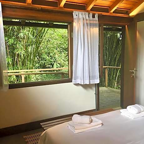 Suite with Garden View