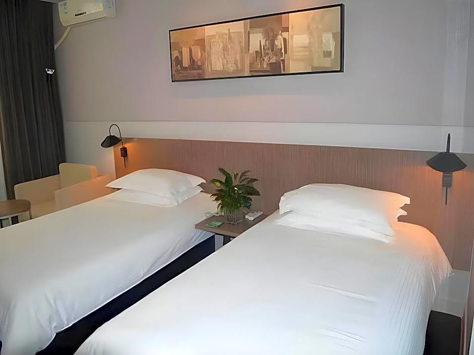 jinjiang inn select changji administrative center branch