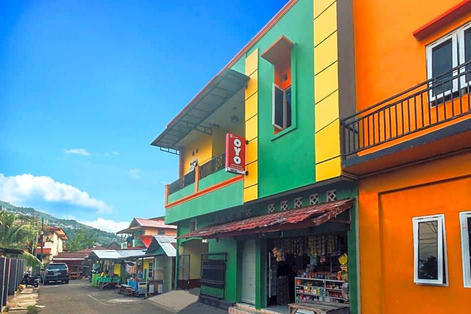 OYO 2165 Alyah Guest House Syariah