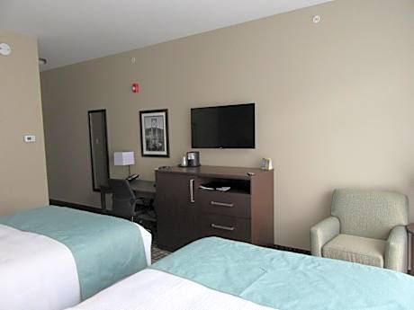 Queen Room with Two Queen Beds - Non-Smoking