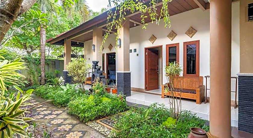 Villa Kenanga in Meninting by the beach