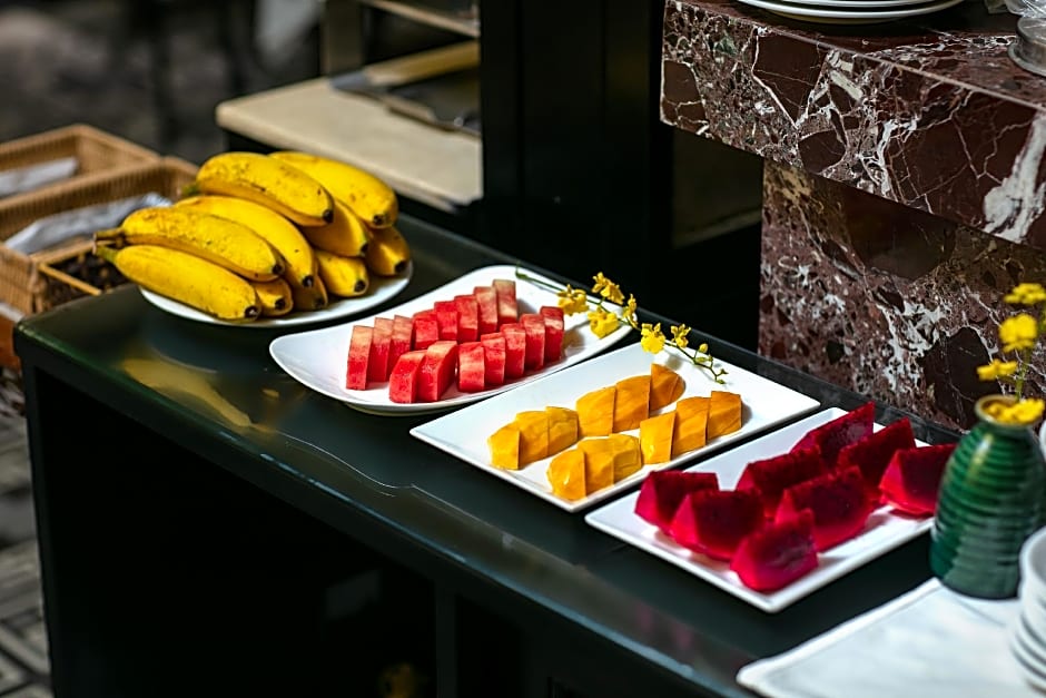 Oriental Central Hotel