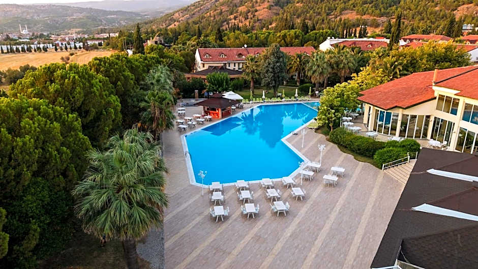Lycus River Thermal Hotel